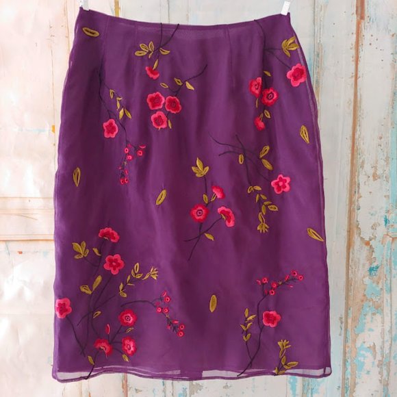 Clio Dresses & Skirts - CLIO 100% silk floral embroidery sheer shell zipper w dart waist/4/plum & pink